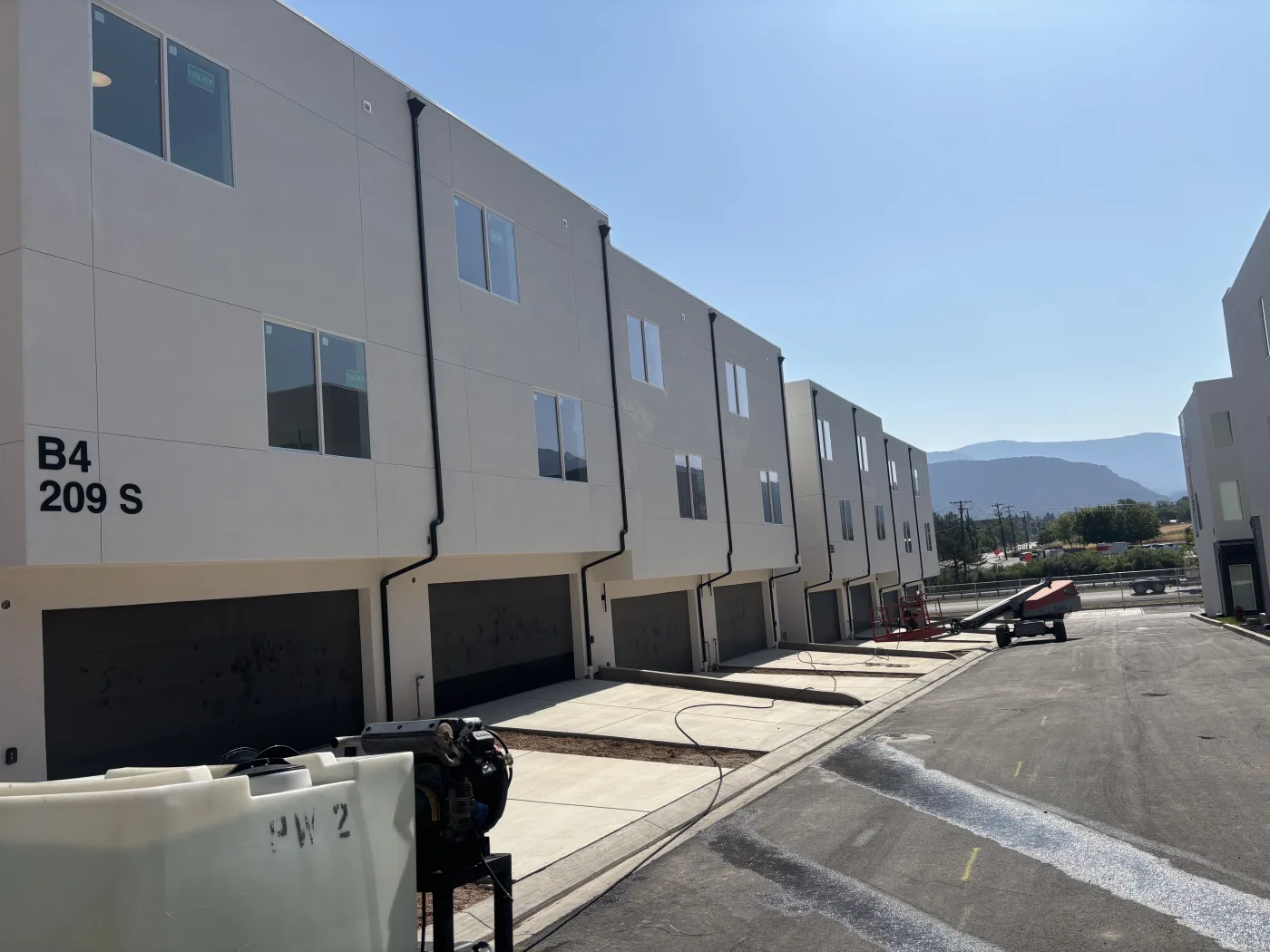 Commercial pressure washing Utah